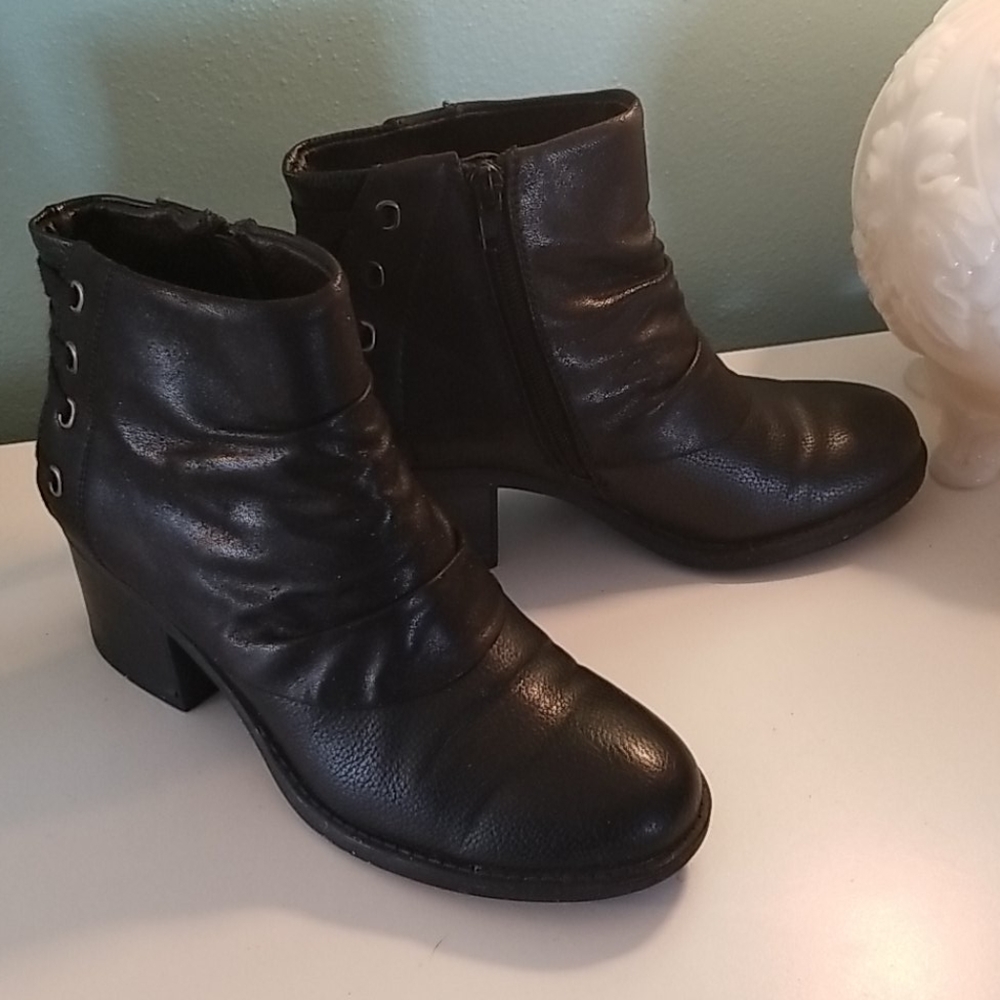 EXCELLENT NEW ANKLE BOOTS